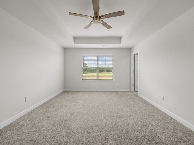 Building Photo - Modern Comfort Meets Southern Charm – New ...