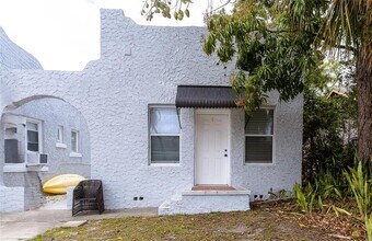 Building Photo - 618 25th St W