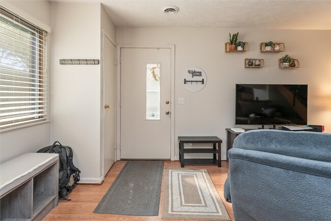Building Photo - 87 Milrace Dr