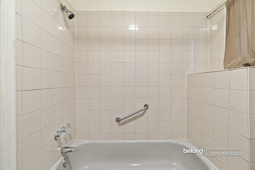 Building Photo - 3727 N 16th St