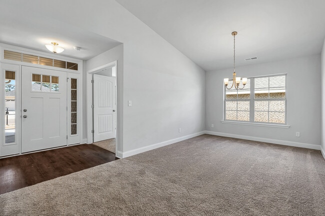 Building Photo - 201 Abercorn Dr