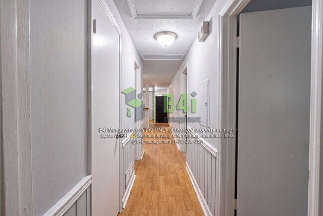 Building Photo - 6331 Garnet Dr