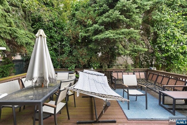 Building Photo - 274 Warren St