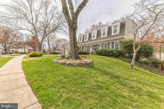 Building Photo - 8606 Etta Dr