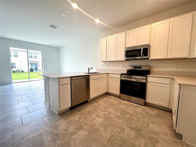 Building Photo - 3114 Laurent Lp