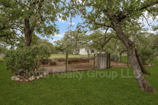 Building Photo - 153 Oak Valley Dr