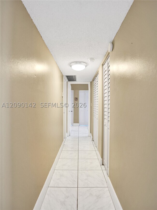 Building Photo - 1600 S Ocean Dr