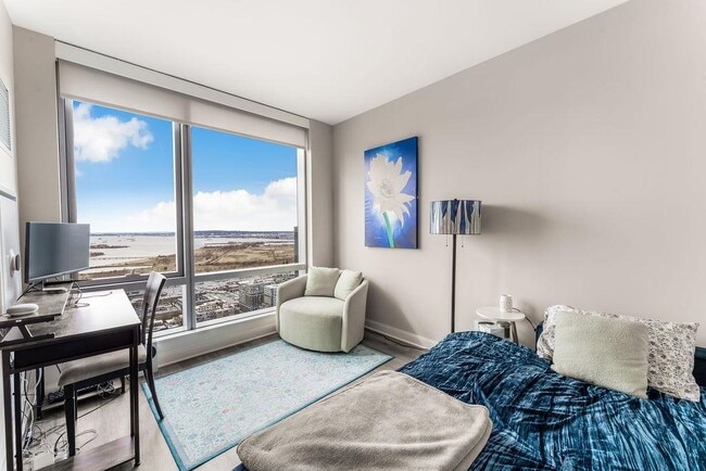 Building Photo - 25 Christopher Columbus Dr