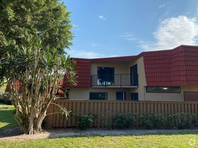 Building Photo - 8225 Severn Dr