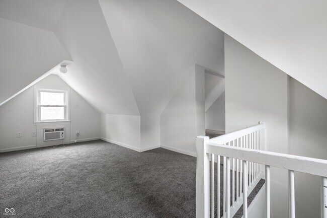 Building Photo - 1418 Olive St