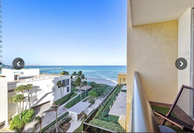Building Photo - 16275 Collins Ave