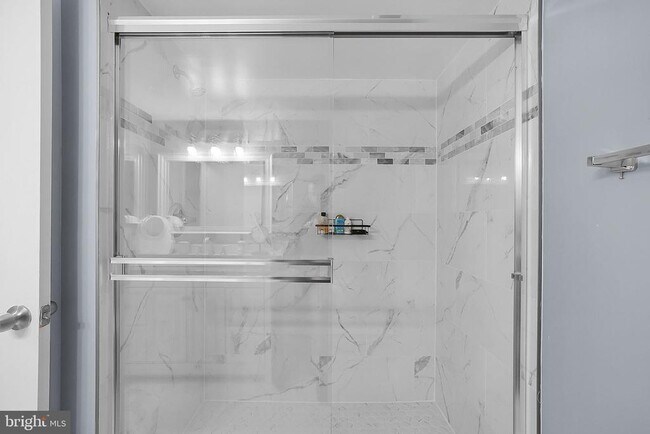 Building Photo - 3713 S George Mason Dr