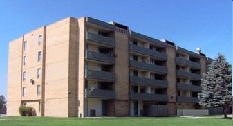 Building Photo - The Crossing Apartment Homes
