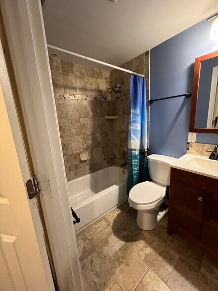 Building Photo - 4004 Cole Blvd SE