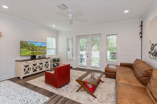 Building Photo - 109 E Evans St