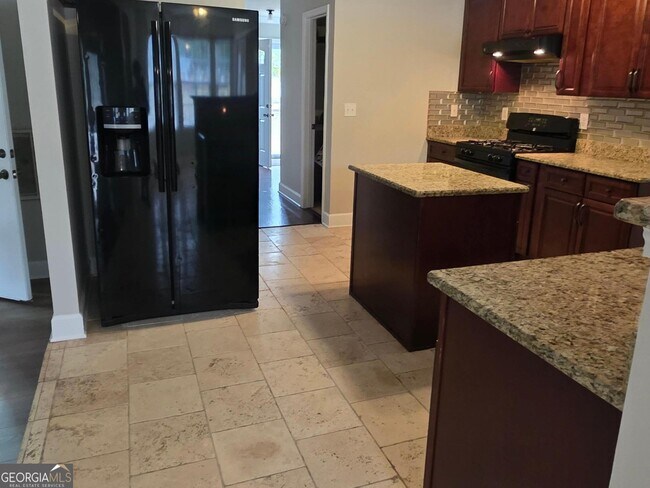 Building Photo - 2415 Marsh Rabbit Bend