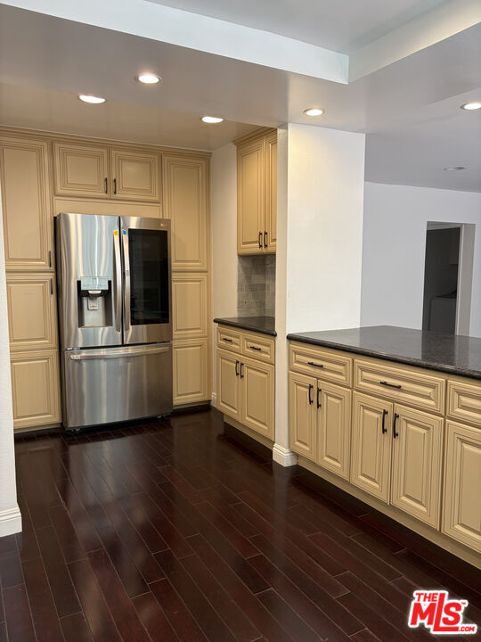 Building Photo - 2880 Woodwardia Dr