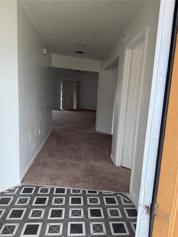 Building Photo - 664 Royalty Ct