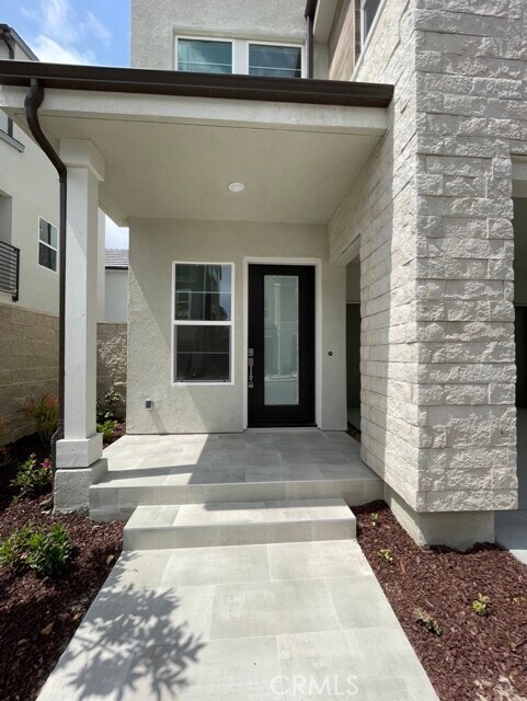Building Photo - 211 Pin Ln
