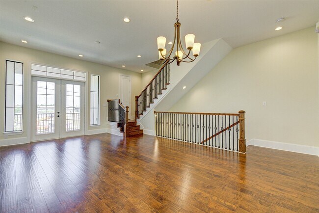 Building Photo - 2769 Freund St