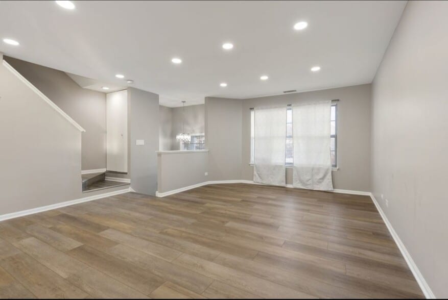 Primary Photo - 4553 W Hill Ave