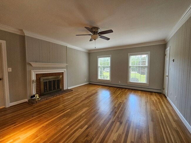 Building Photo - WITCH DUCK POINT