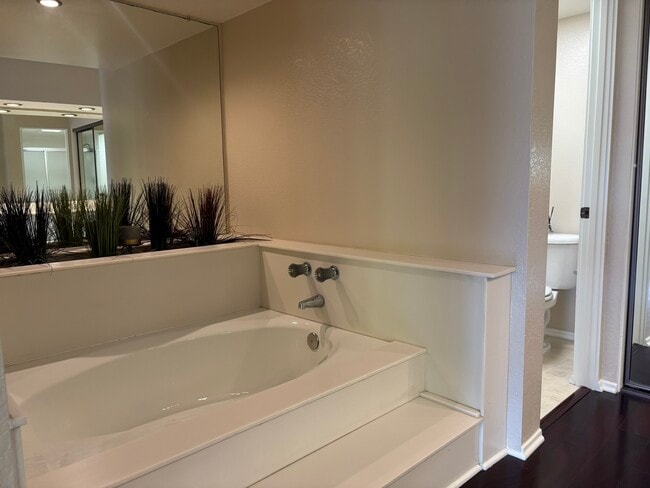 Building Photo - 4541 Alla Rd