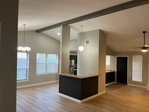 Building Photo - Lovely Home in Spring, TX