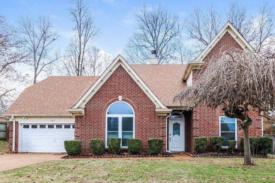 Primary Photo - 105 Norma Carol Cove