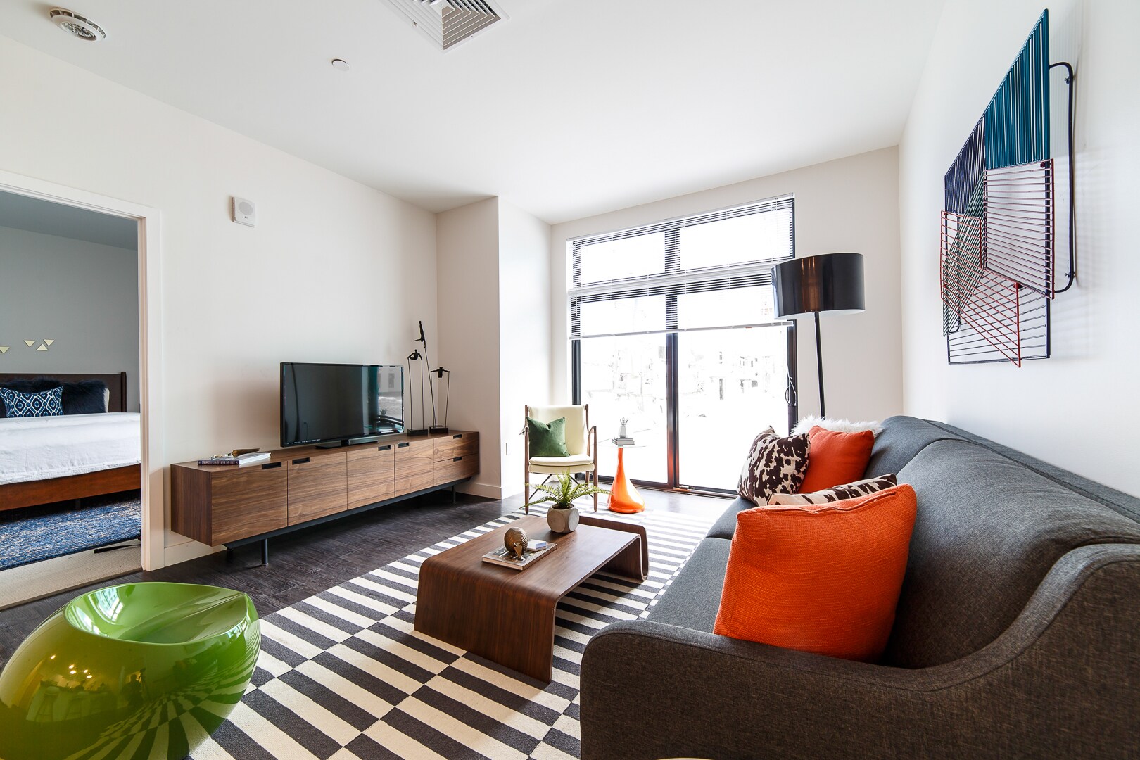 Building Photo - 480 Foley St