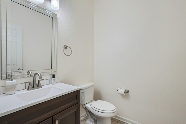 Building Photo - 10748 Worthington Cir