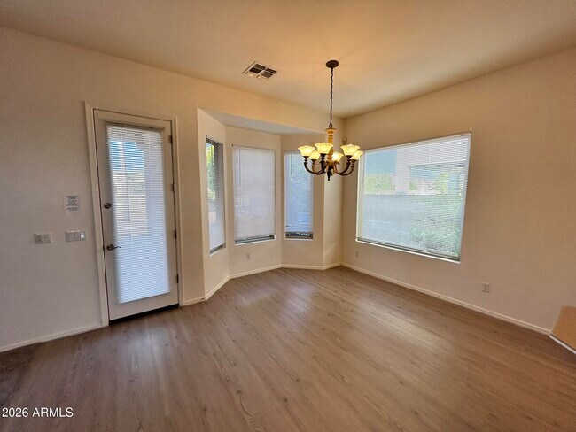 Building Photo - 8003 W Clara Ln