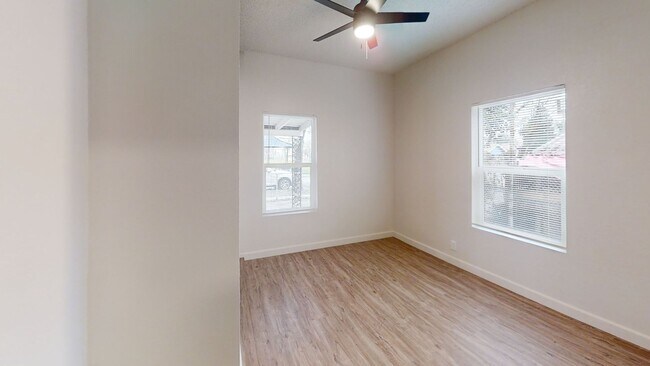 Building Photo - Newly Remodeled 4-Bedroom Home in Del Rey, CA