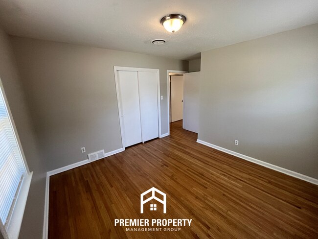 Building Photo - Spacious 3BR/2BA Whitehaven Home | 1,700+ SQ FT, Hardwood & Brick Fireplace