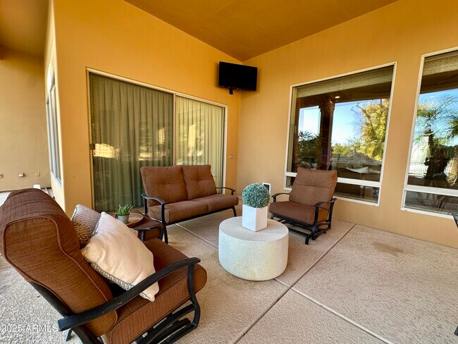 Building Photo - 5711 W Linda Ln