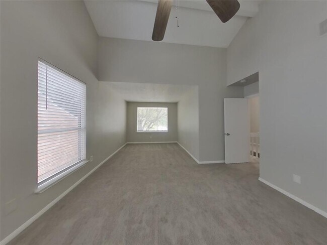 Building Photo - 16815 Shrub Oak Dr