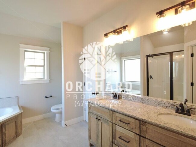 Building Photo - Tontitown- Single-Family Home- Beautiful W...