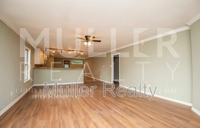 Building Photo - 2126 Brooks Ave