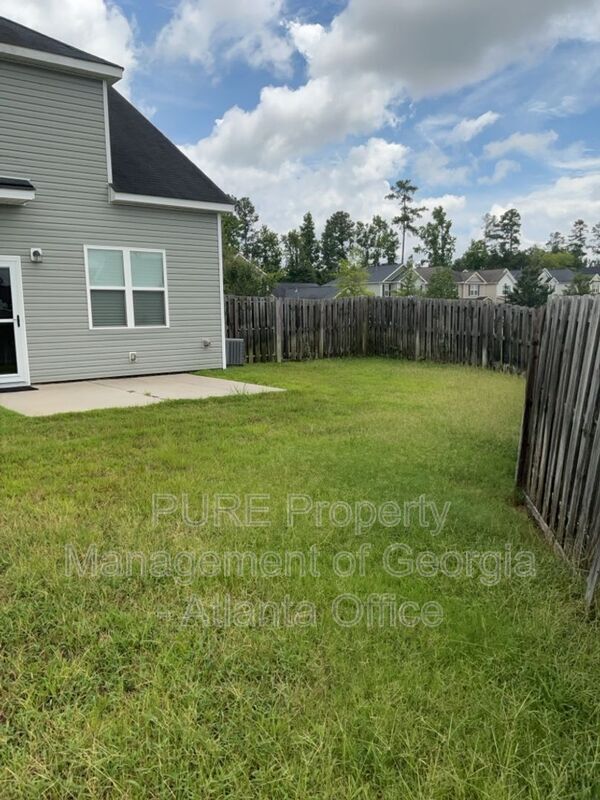 Building Photo - 1650 Tralee Ct