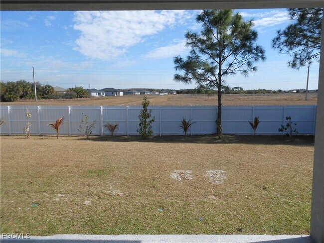 Building Photo - 6033 Kumquat Cir