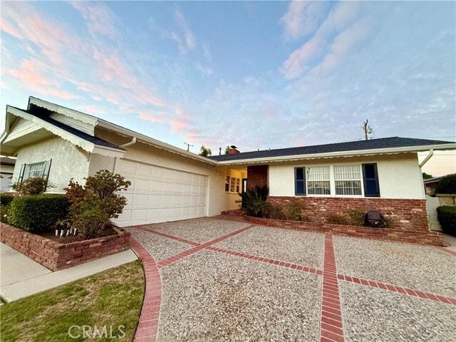 Building Photo - 1825 Valleta Dr