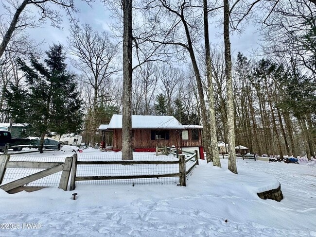 Building Photo - 12 Third Rd