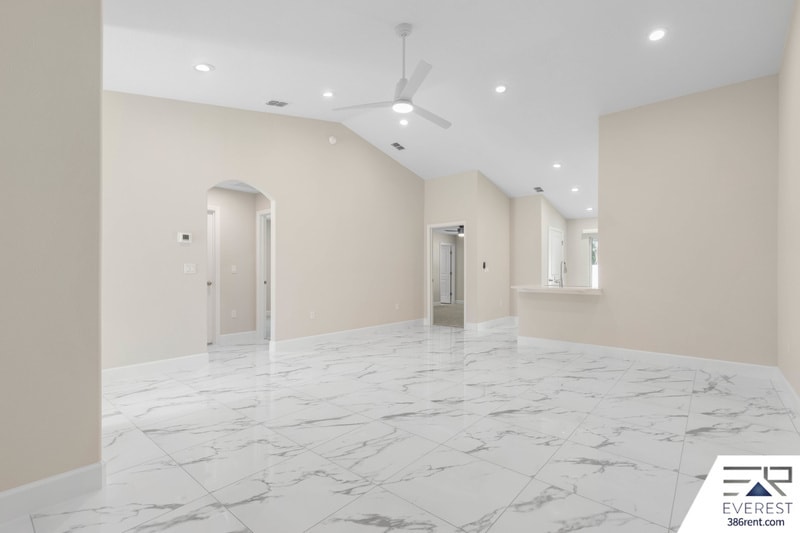 Building Photo - 16 Zoffer Ct