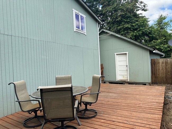 Building Photo - Charming 3 bed 1 bath house in a great a n...