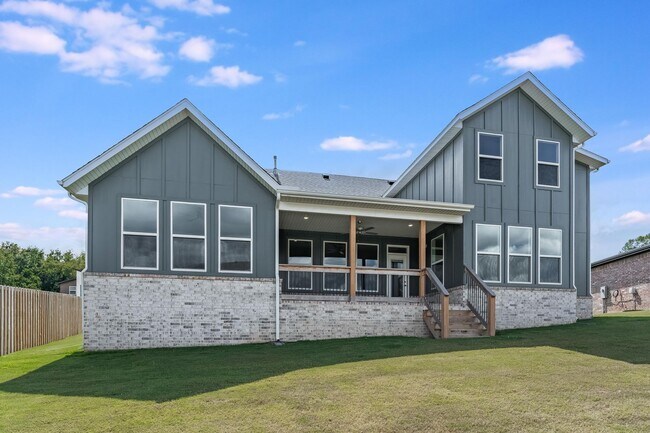 Building Photo - Modern Elegance: Spacious 4-Bedroom New Build with Private Back Porch