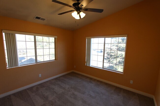 Building Photo - 3250 S Litzler Dr