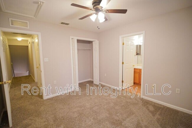 Building Photo - 2740 W Tharpe St