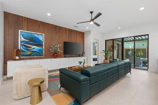 Building Photo - 73 Julius St