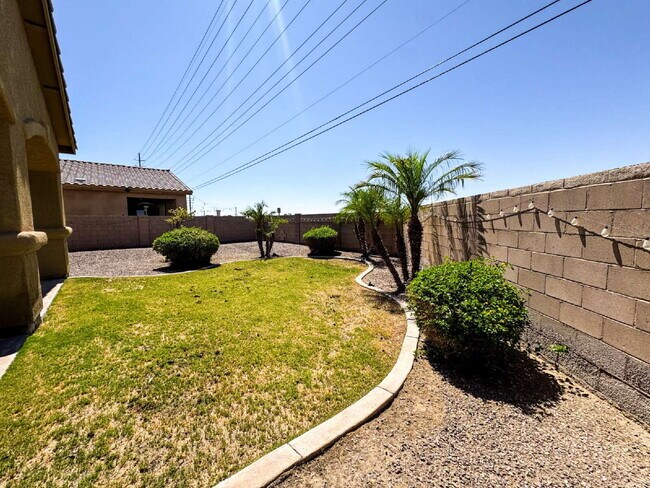 Building Photo - Spacious 4-Bed, 3-Bath Gem with 1804 Sq. F...