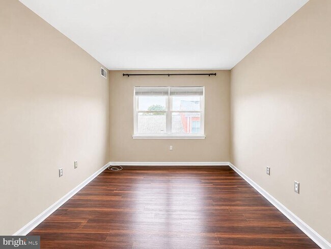 Building Photo - 430 N Armistead St